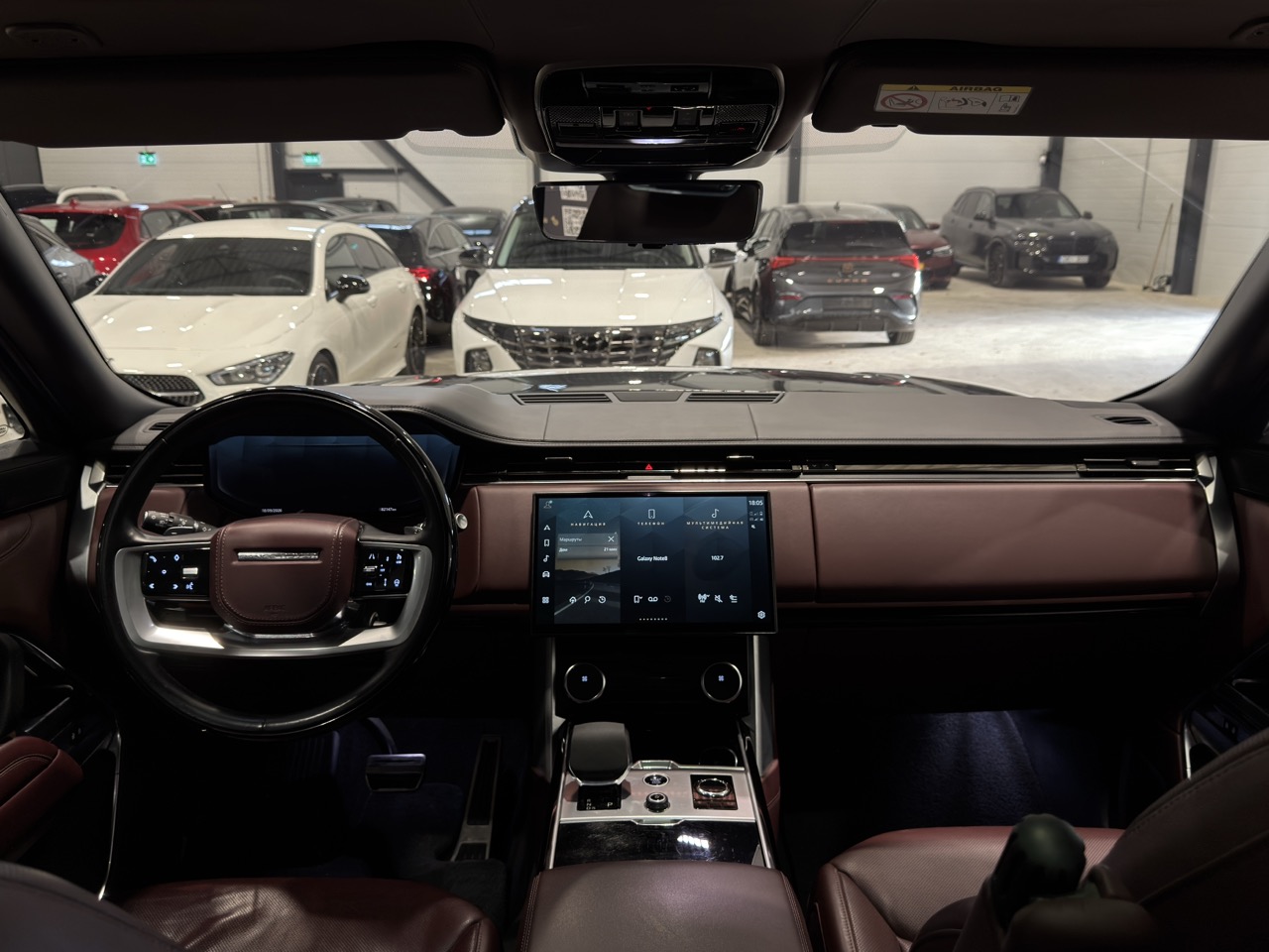 Car image 14