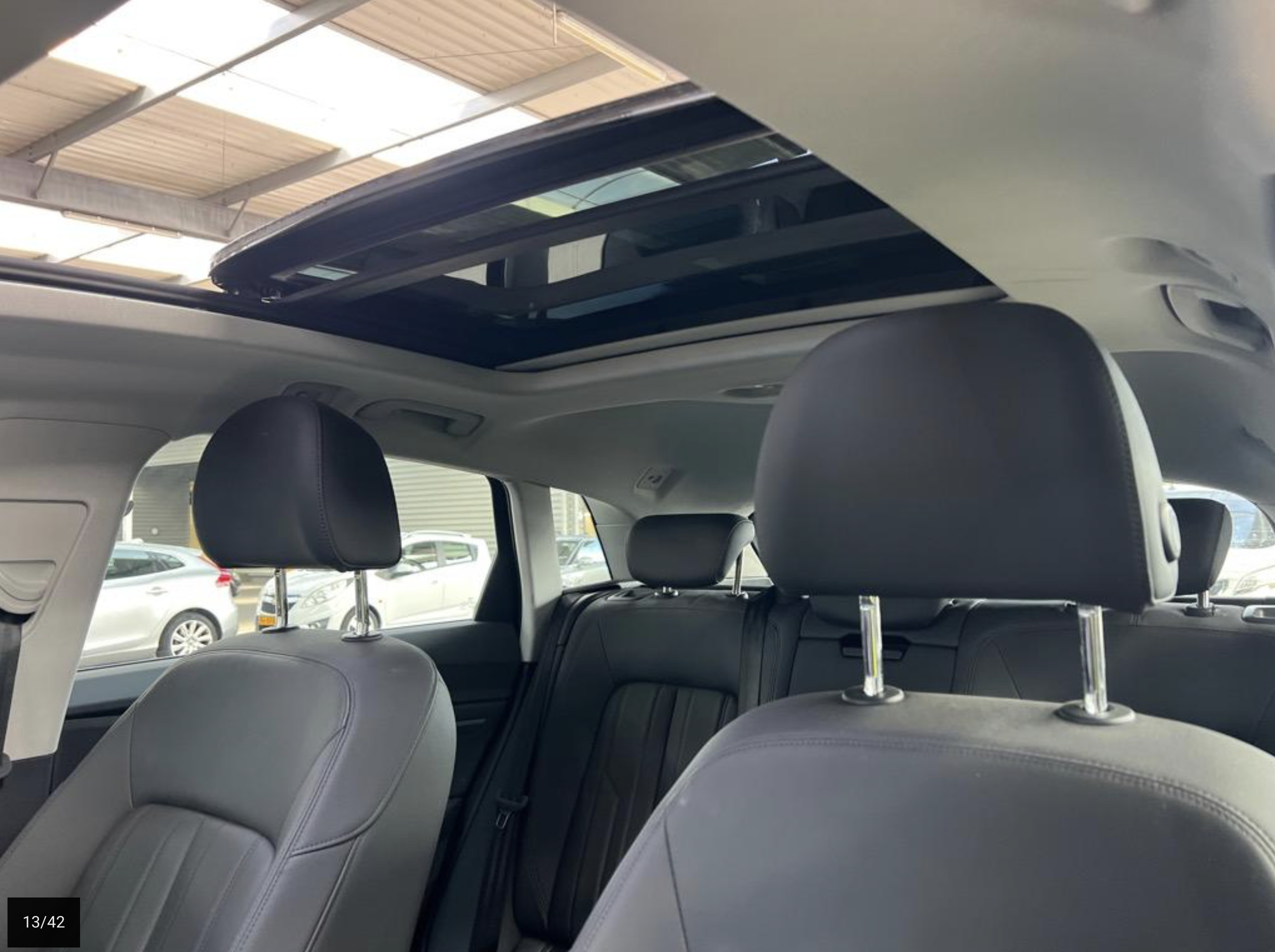 Car image 8