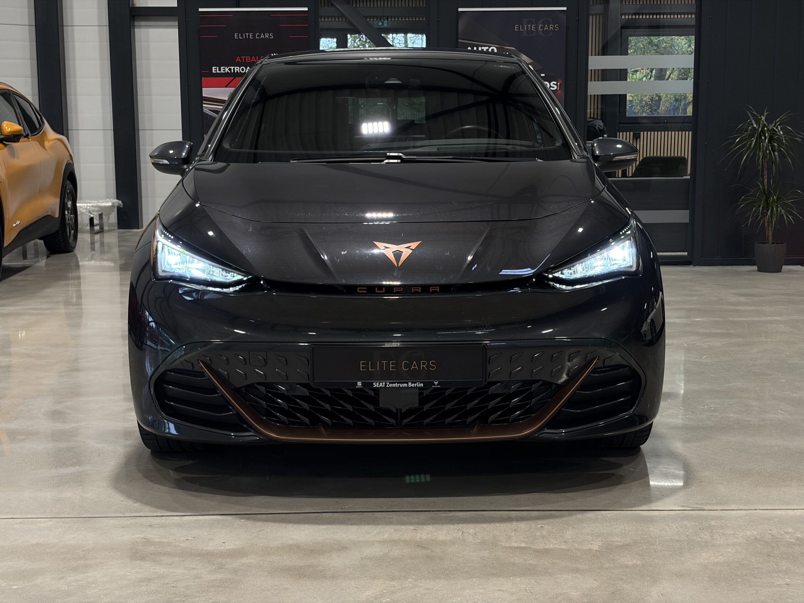 Car image 29