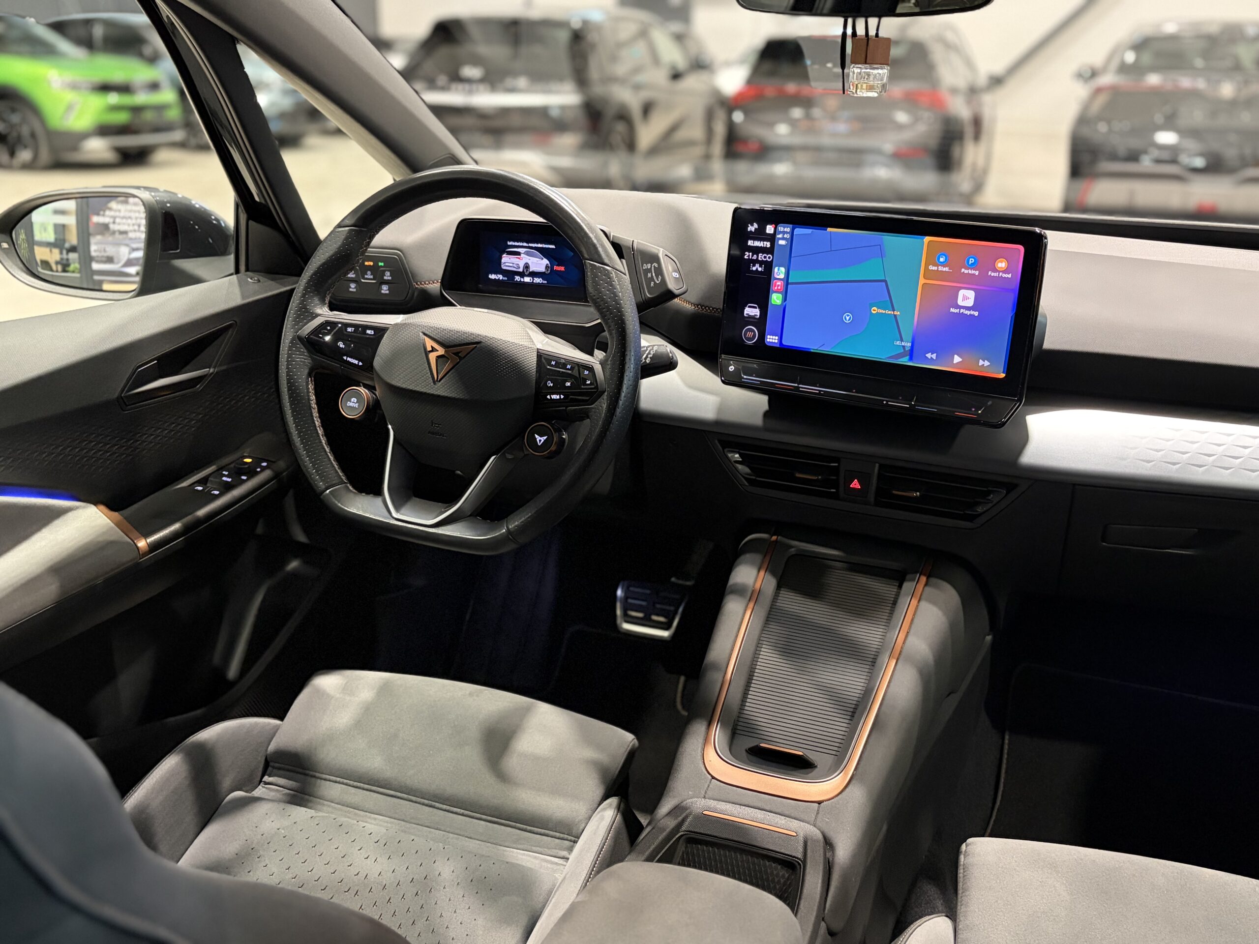 Car image 22