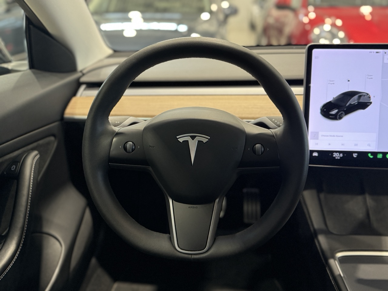 Car image 13
