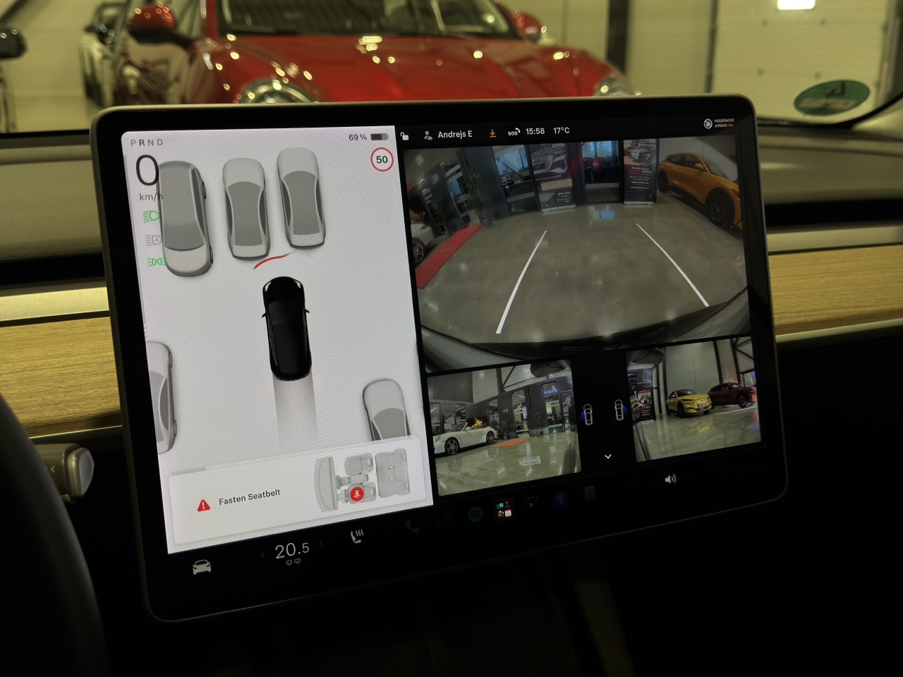 Car image 15