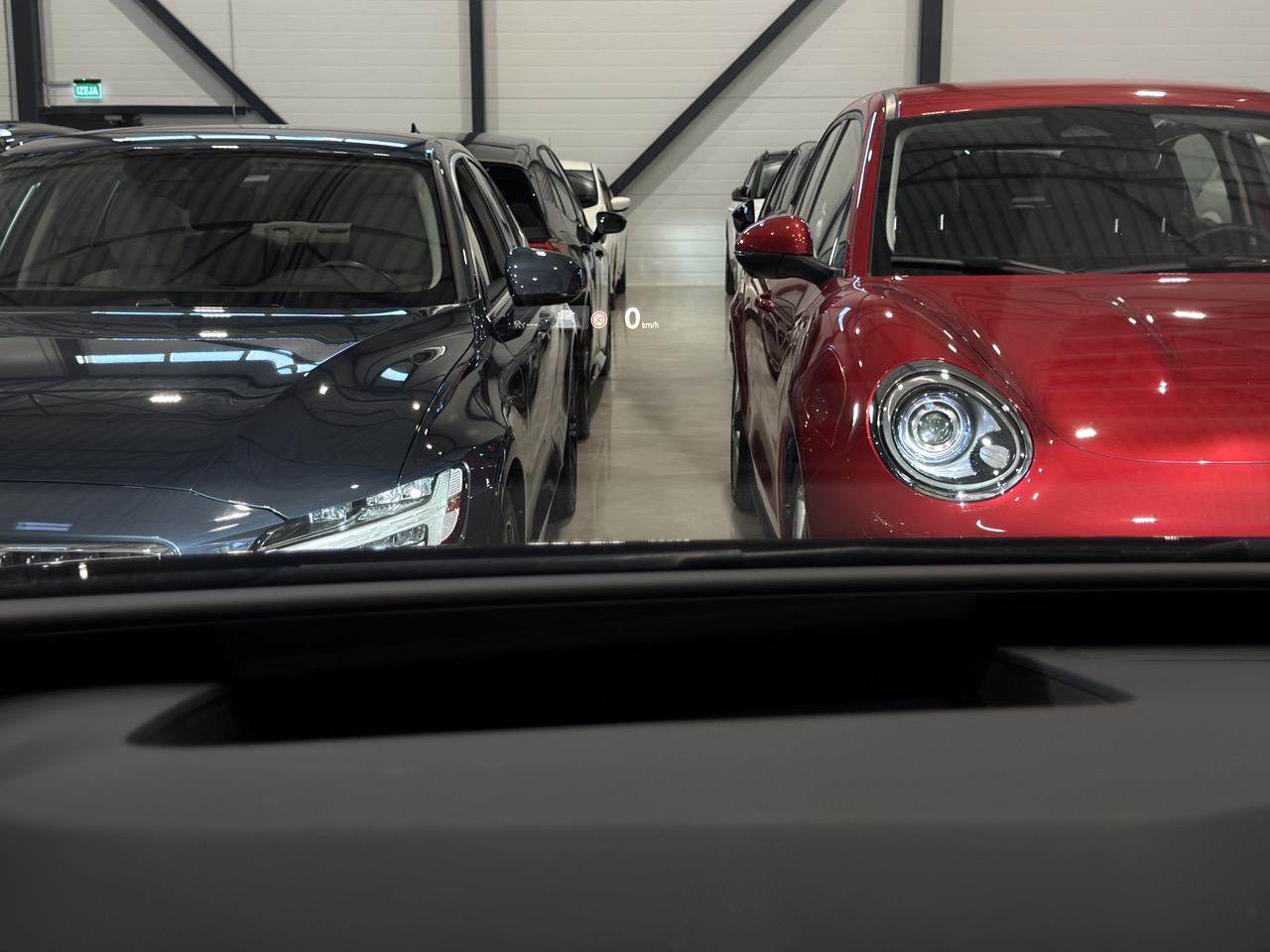 Car image 23