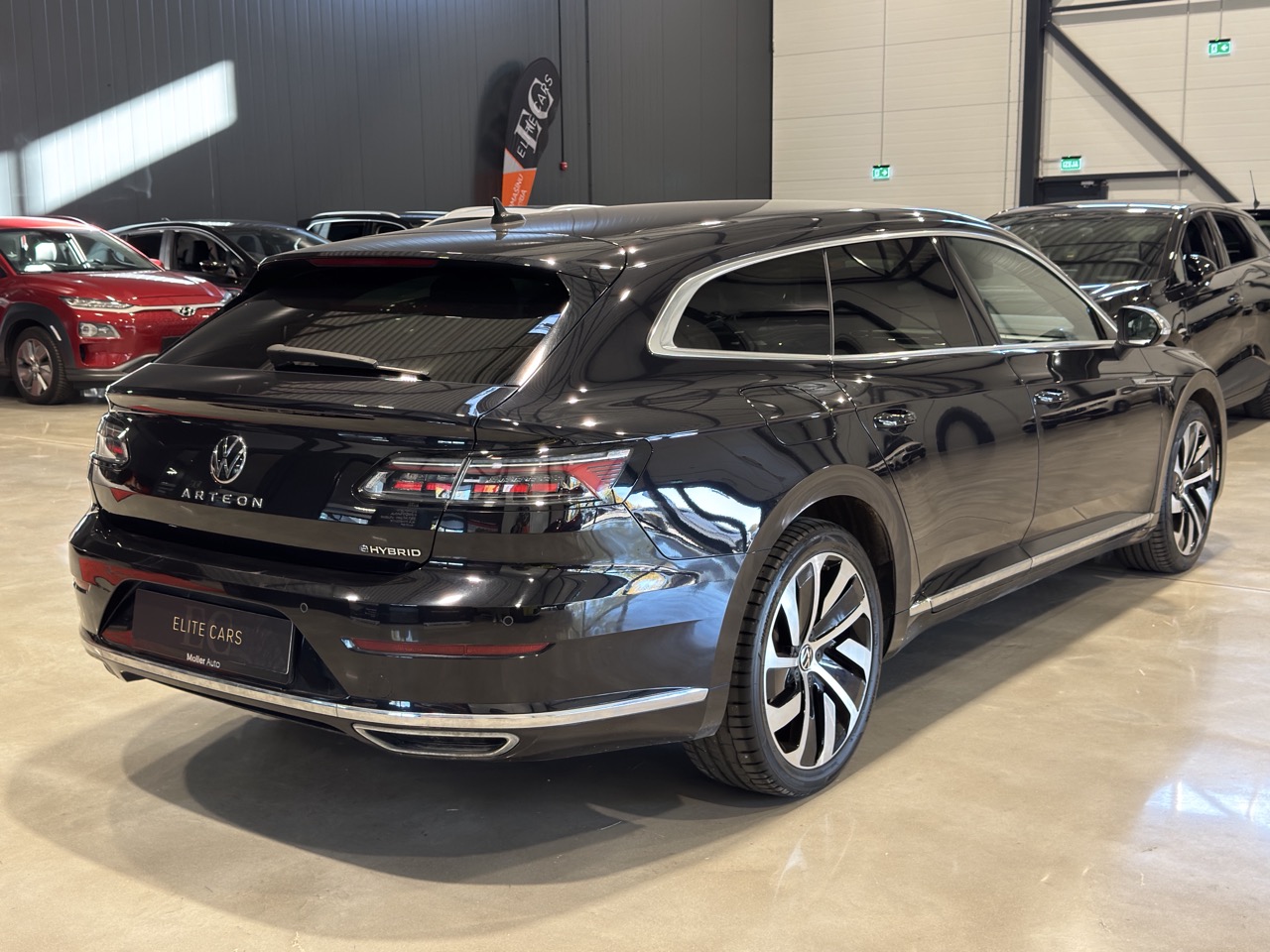 Car image 5