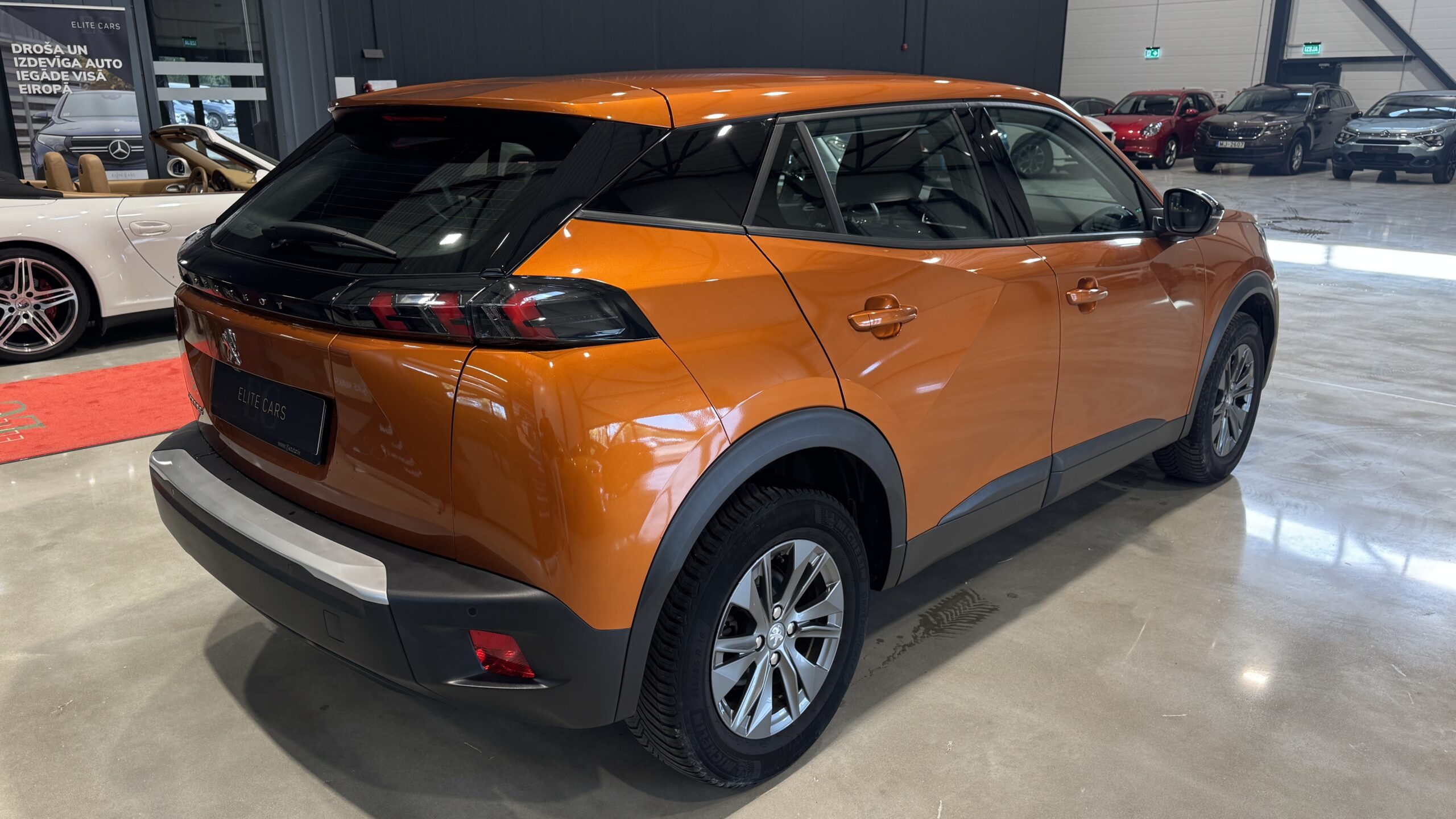 Car image 6