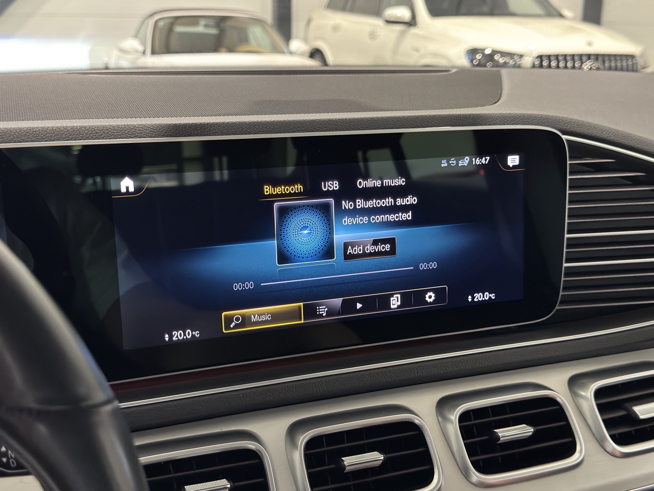 Car image 20