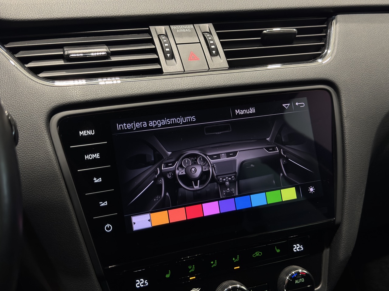 Car image 22