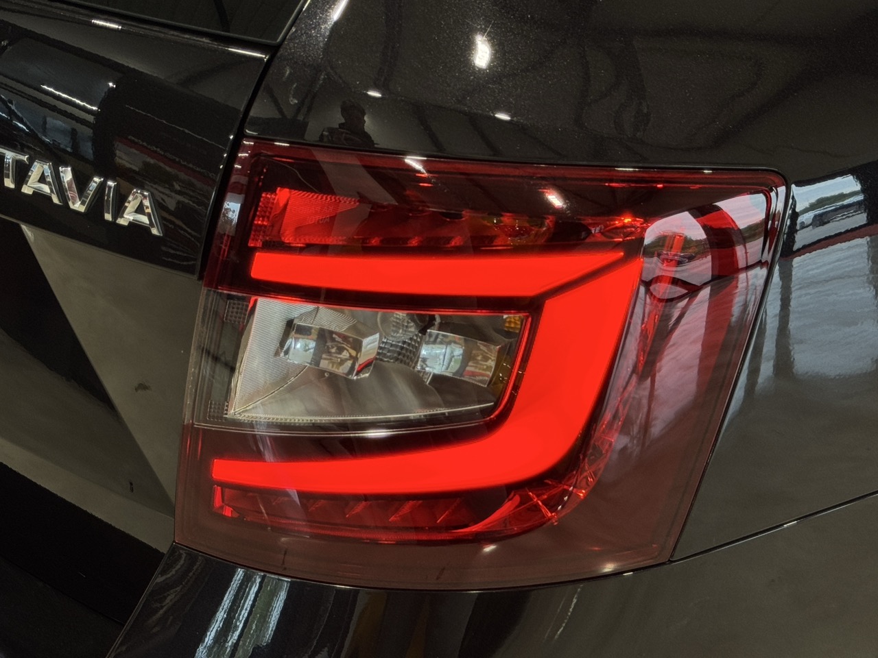 Car image 31