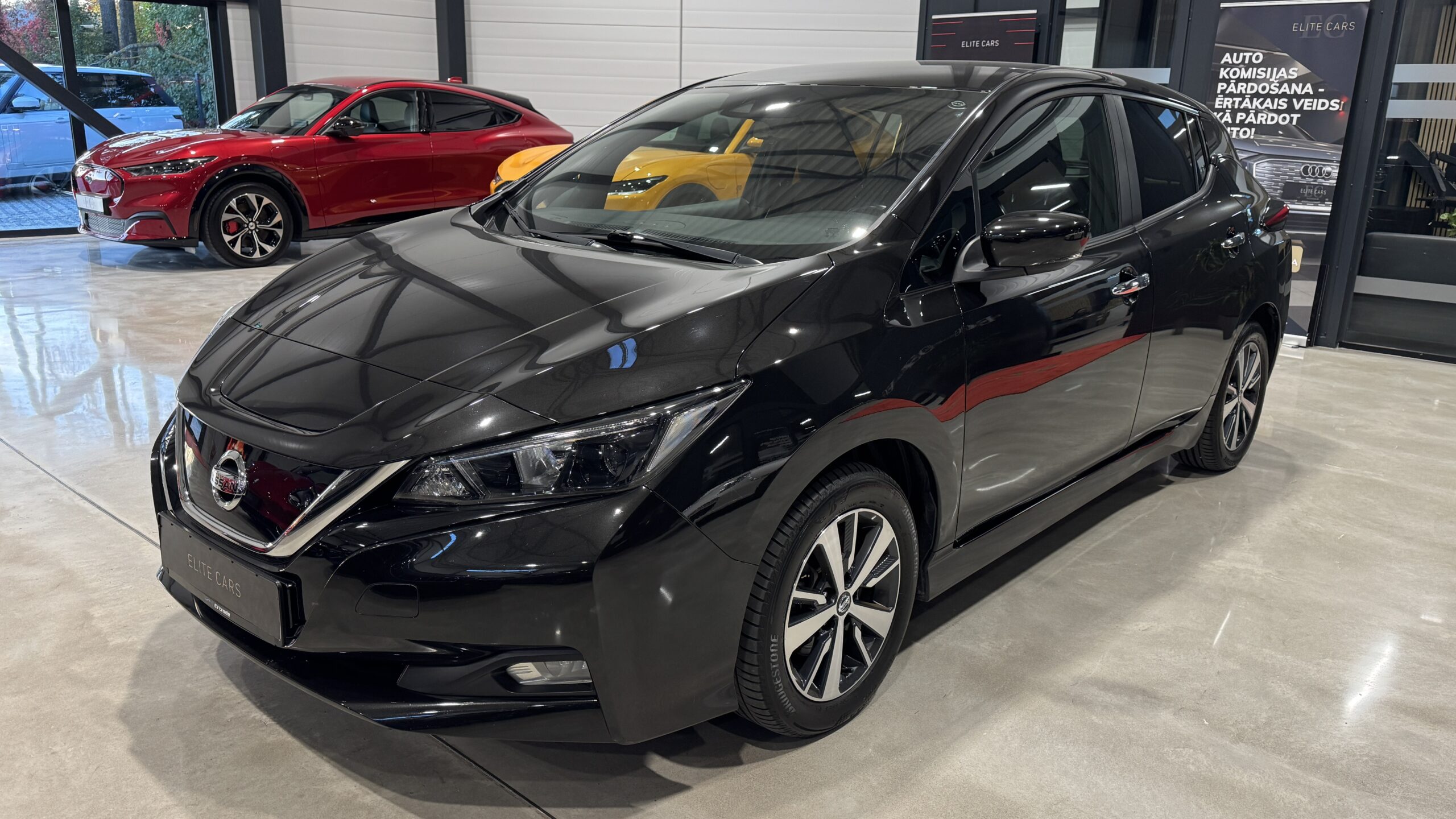 Car image 6