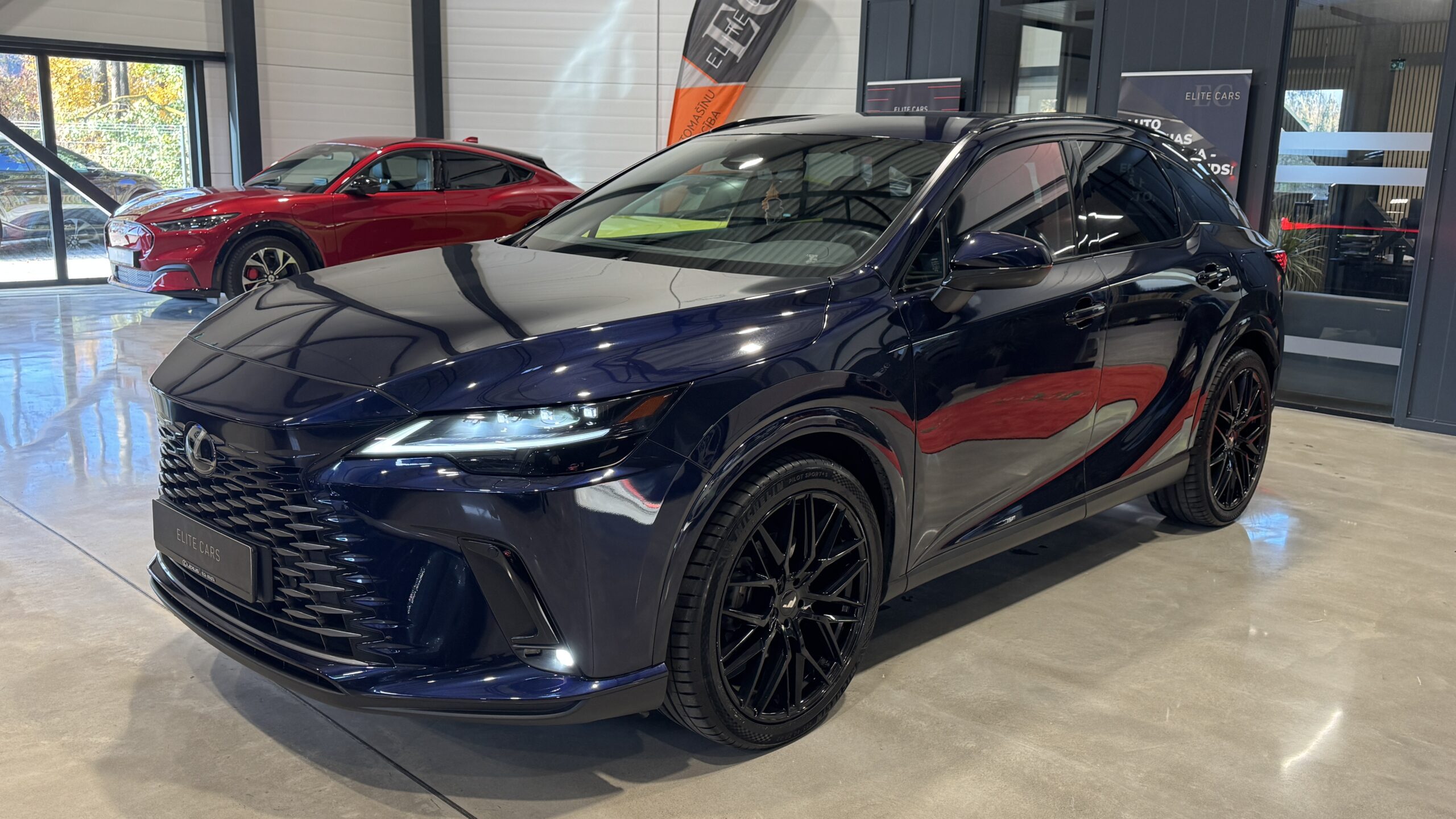 Car image 6