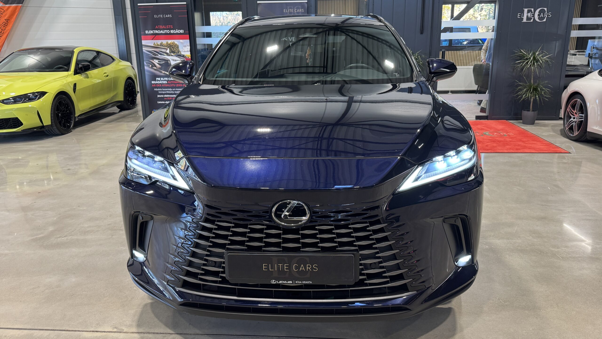 Car image 7