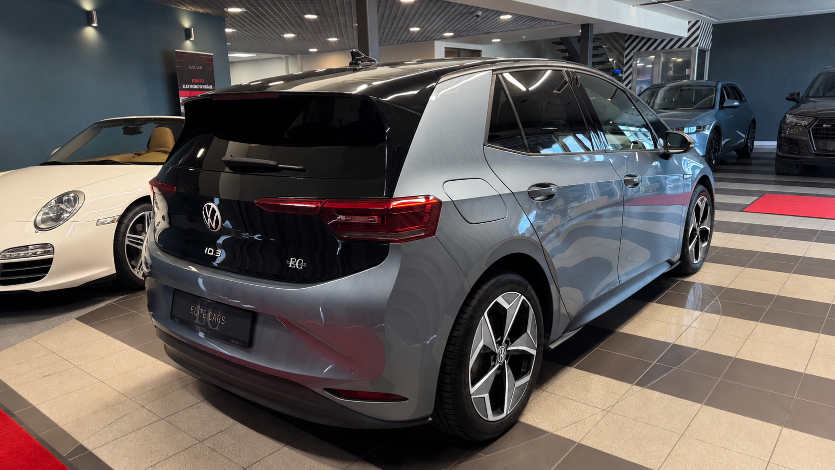 Car image 2