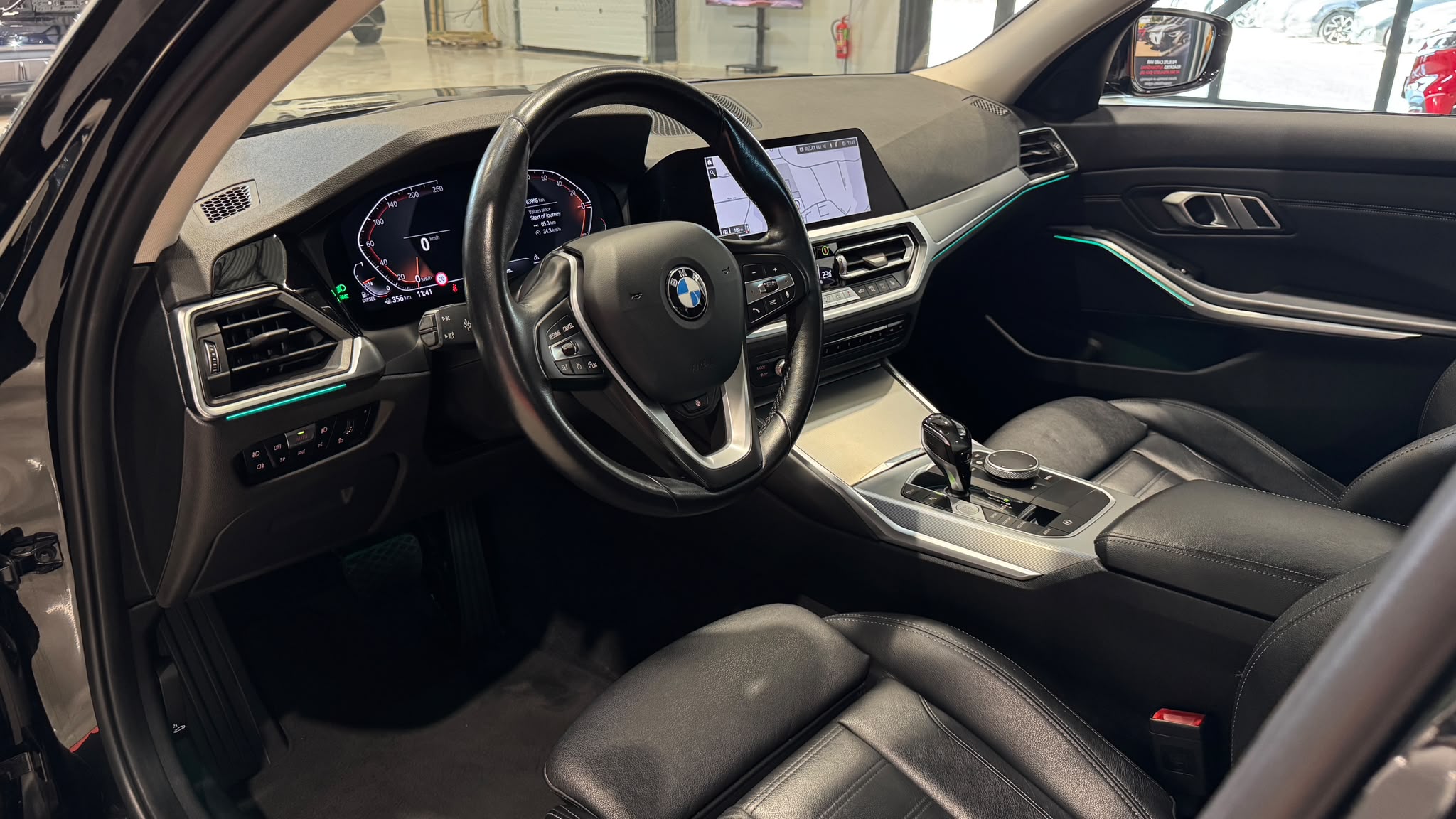 Car image 8