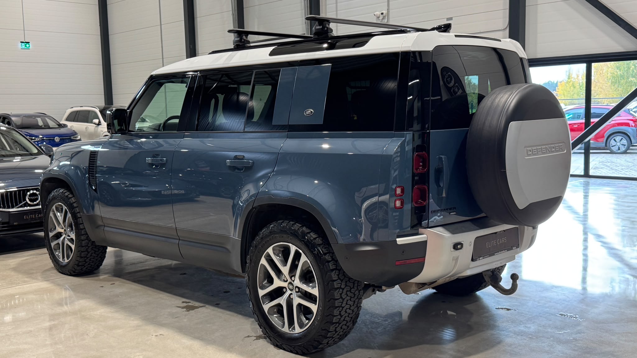 Land Rover Defender